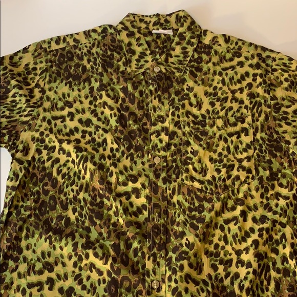 LuLaRoe Tops - Lularoe Michael Leopard Animal Print Shirt NWT.